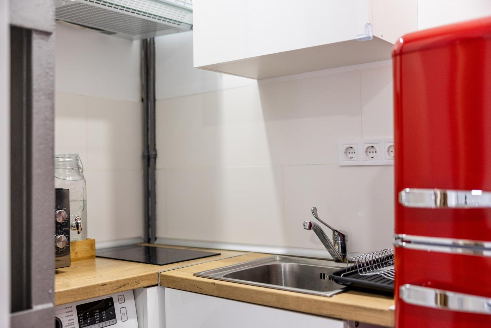 Los Apartamentos Jacinto Benavente Centro Madrid Eksteriør bilde