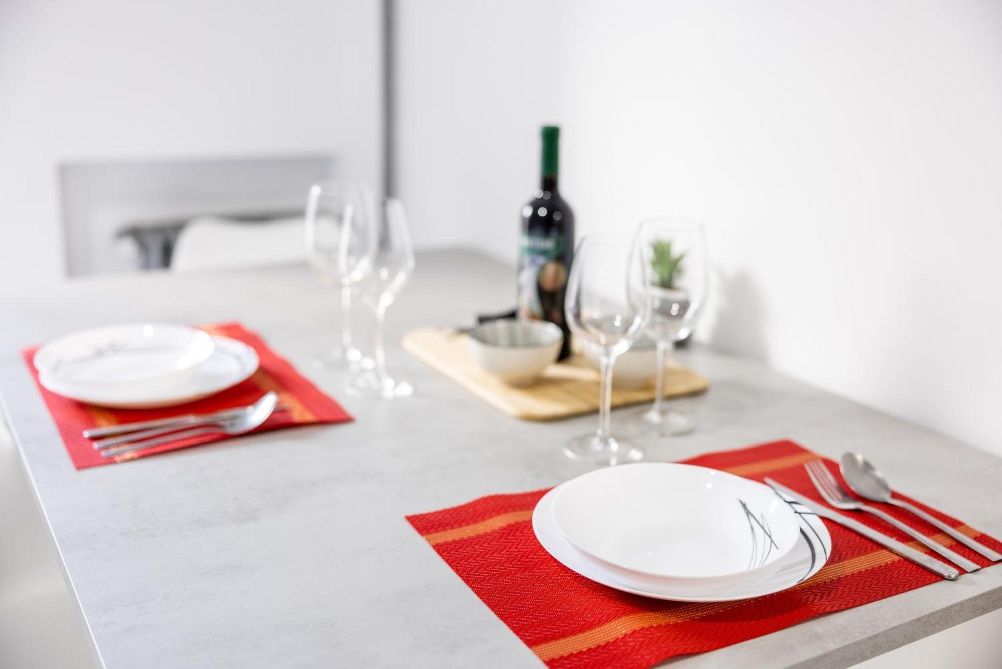 Los Apartamentos Jacinto Benavente Centro Madrid Eksteriør bilde