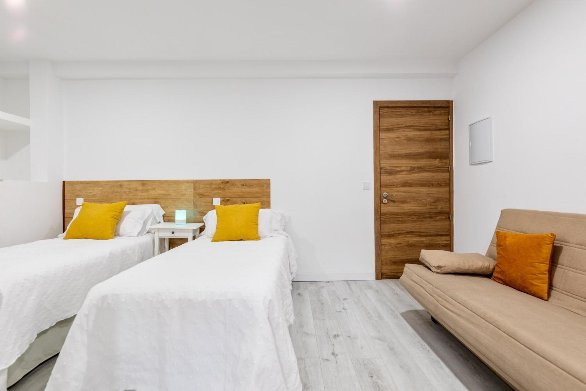 Los Apartamentos Jacinto Benavente Centro Madrid Eksteriør bilde