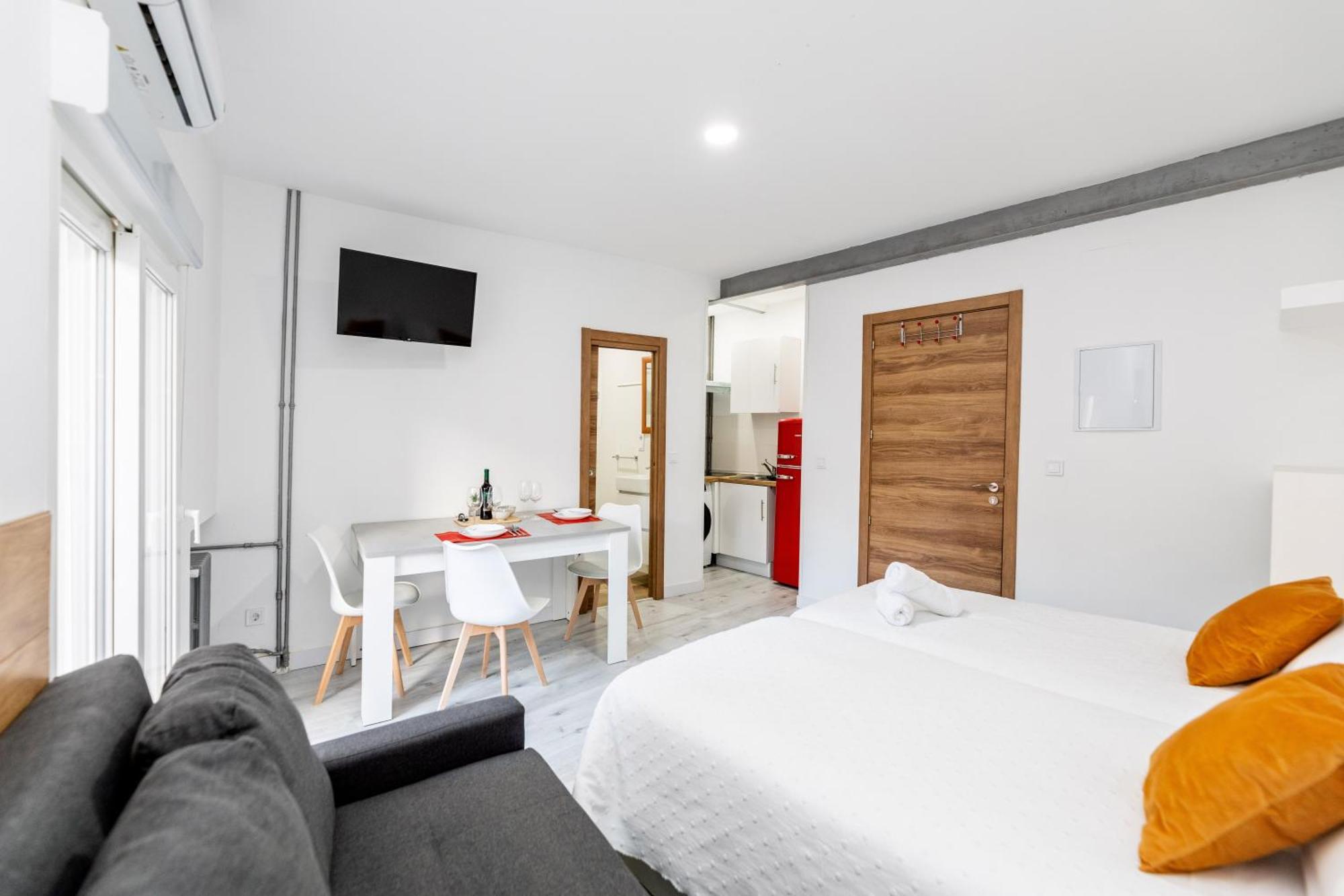 Los Apartamentos Jacinto Benavente Centro Madrid Eksteriør bilde