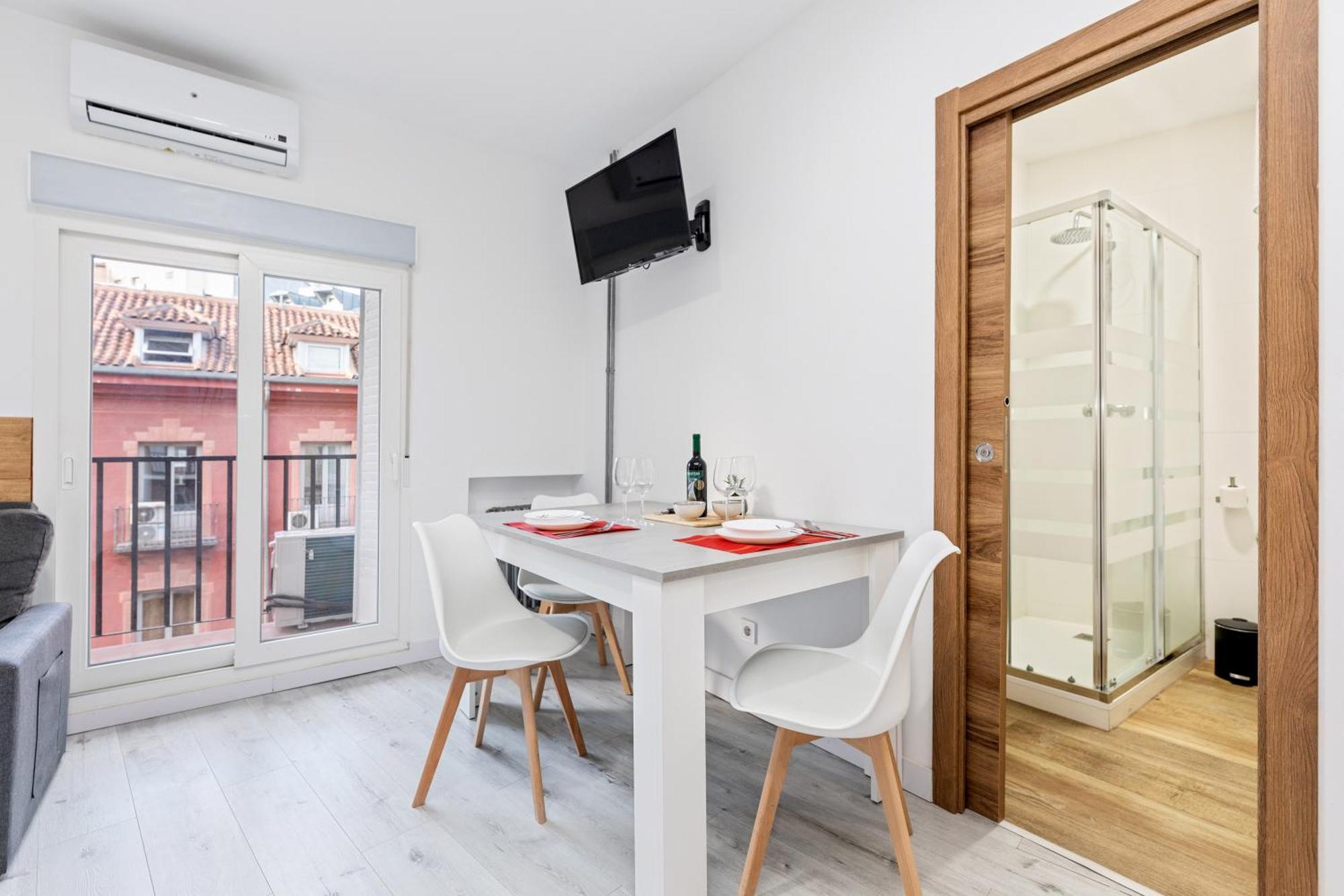 Los Apartamentos Jacinto Benavente Centro Madrid Eksteriør bilde
