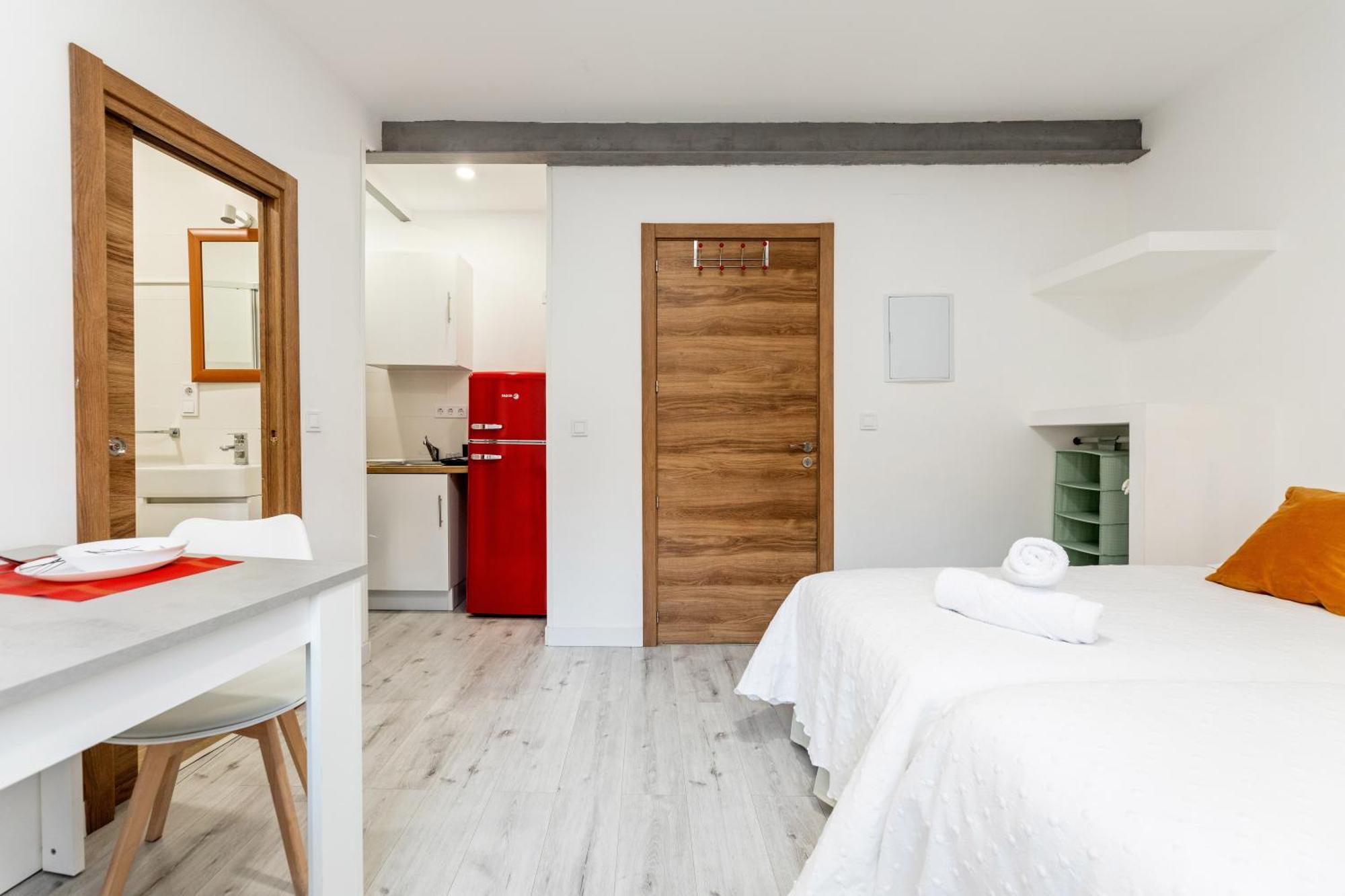 Los Apartamentos Jacinto Benavente Centro Madrid Eksteriør bilde
