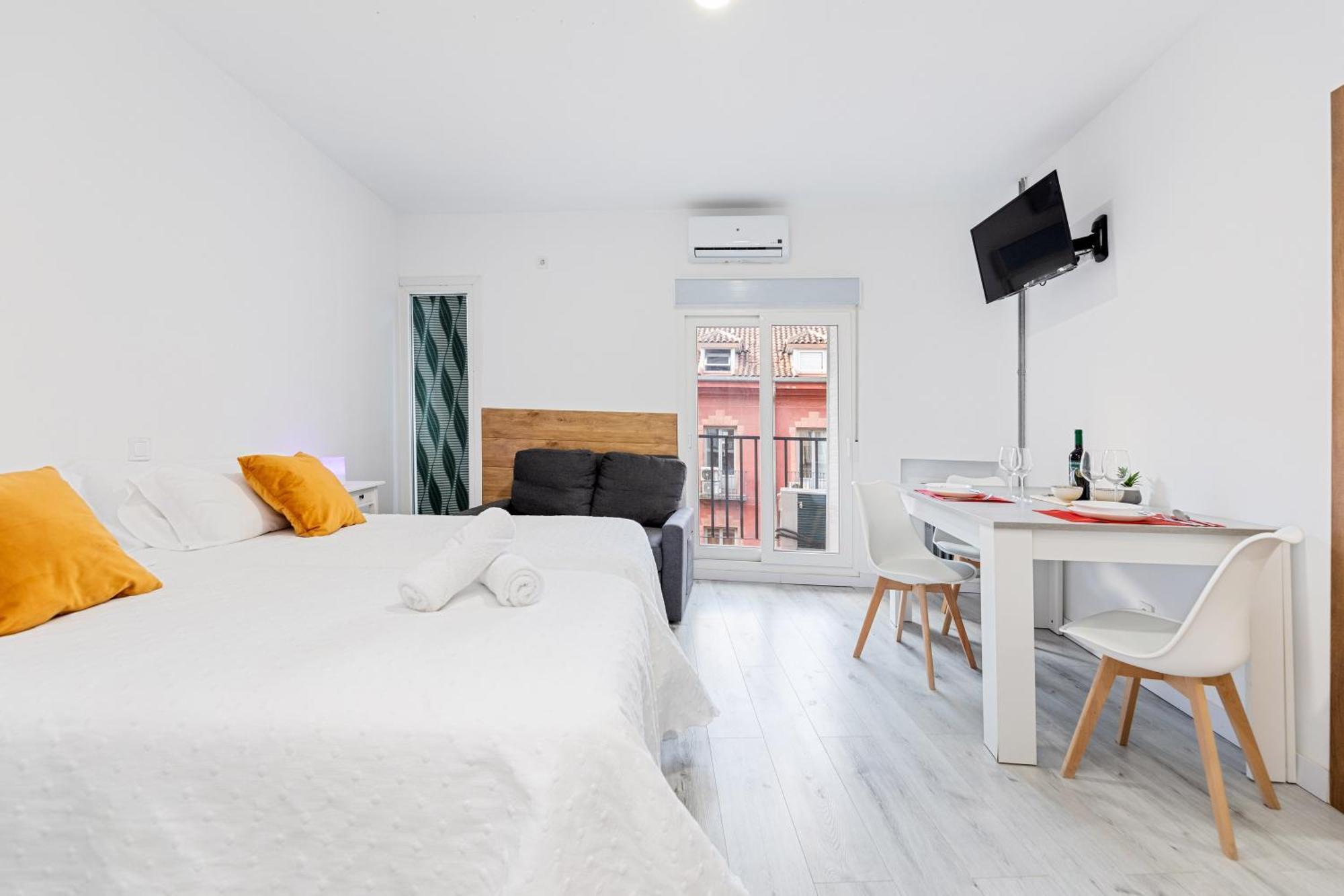Los Apartamentos Jacinto Benavente Centro Madrid Eksteriør bilde